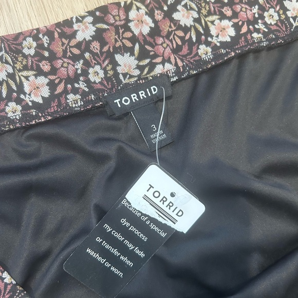 Torrid Womens Floral Midi Chiffon Skirt Size 3X Black Cottagecore Spring - Picture 5 of 10